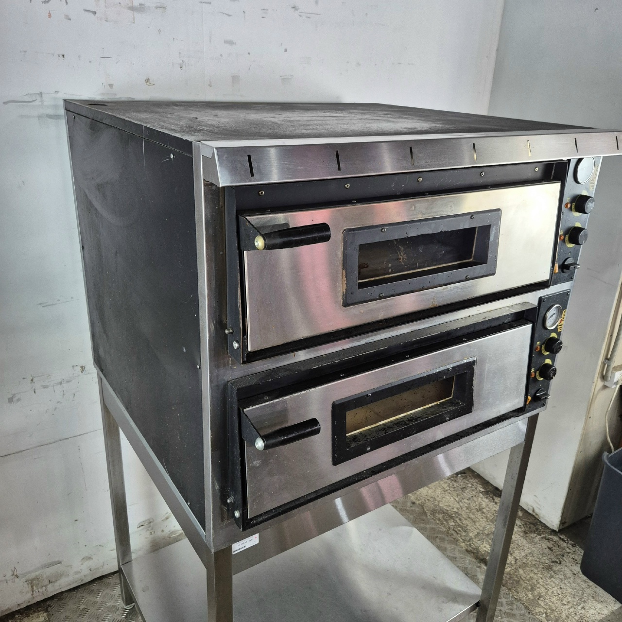 pech-dlya-piczczy-itpizza-ml44-2023g.jpg